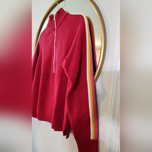 WOMEN'S SWEATER - Picture 8 of 12